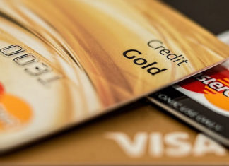 Zalety kredytu odnawialnego - czy różni się od karty kredytowej?